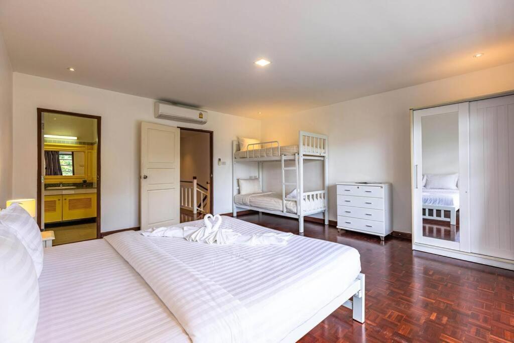 4 Bedroom Townhouse In Great Location! Hua Hin Ngoại thất bức ảnh