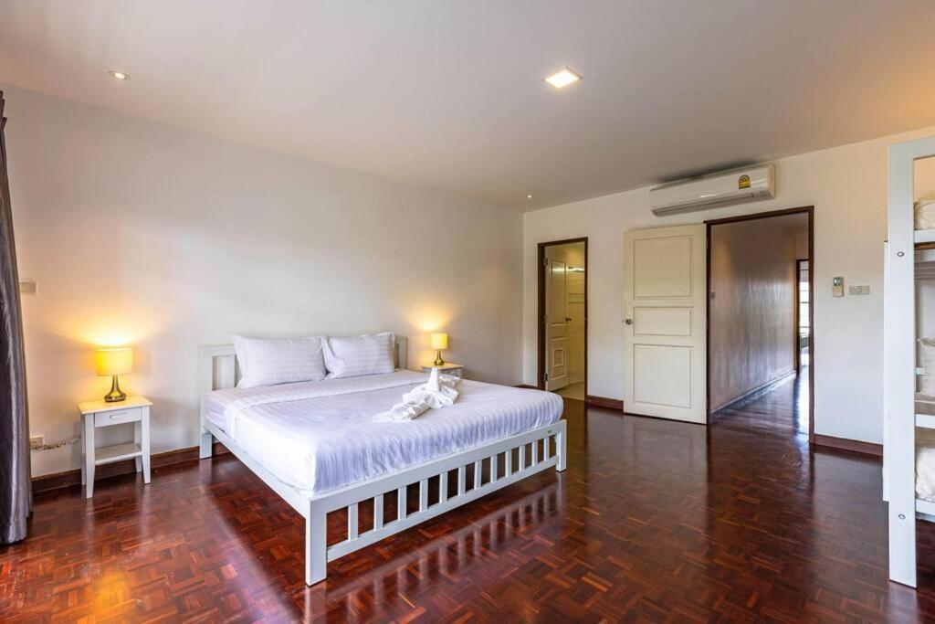 4 Bedroom Townhouse In Great Location! Hua Hin Ngoại thất bức ảnh