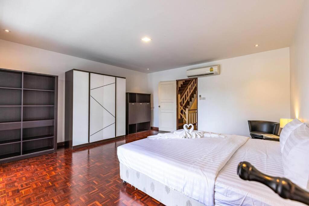 4 Bedroom Townhouse In Great Location! Hua Hin Ngoại thất bức ảnh