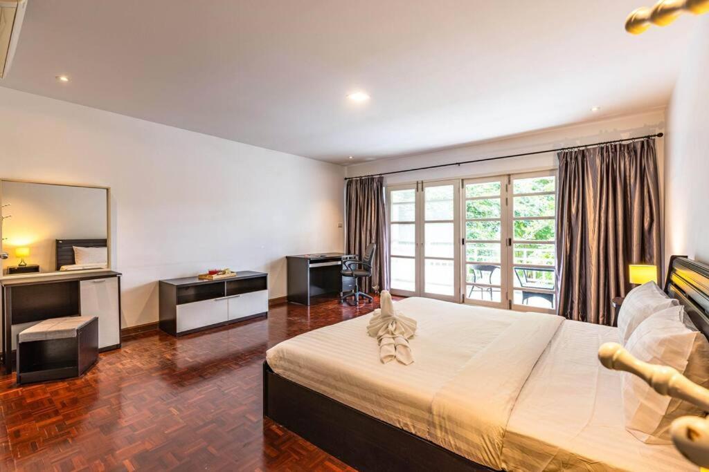 4 Bedroom Townhouse In Great Location! Hua Hin Ngoại thất bức ảnh